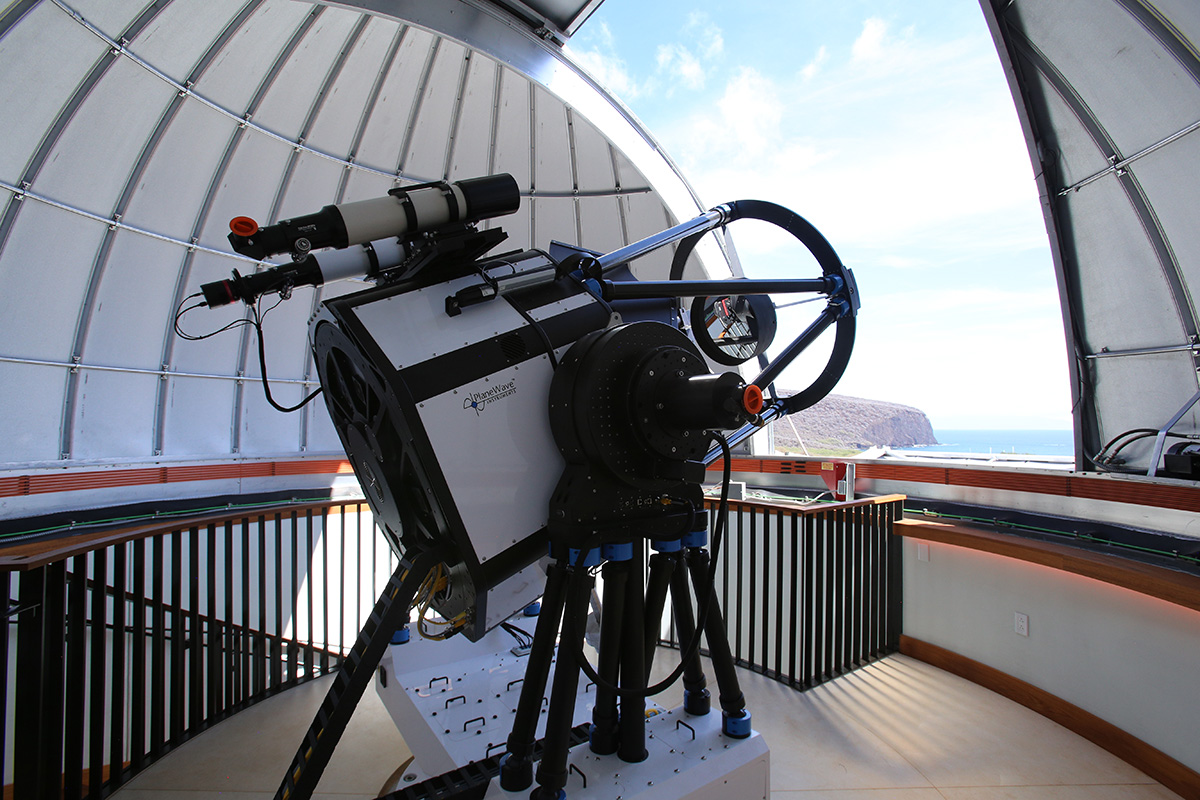 Pulama Lanai PlaneWave PW1000 1-meter telescope system