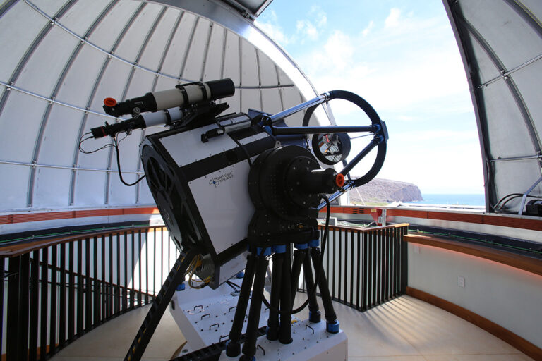 Pulama Lanai PlaneWave PW1000 1-meter telescope system